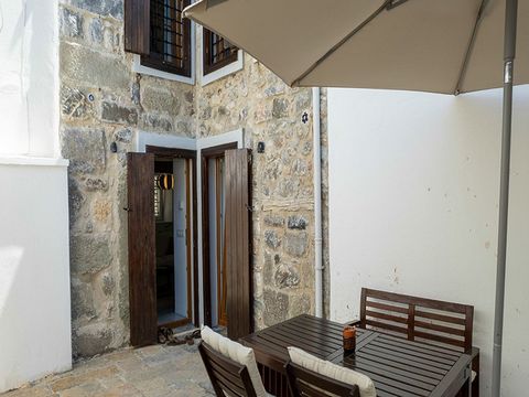 Two bedroom House Bodrum A fully renovated and modernised two bedroom home finished to an immaculate standard About the property We offer for sale this two bedroom Stone House in the centre of Bodrum. This wonderful property is very traditional in ...