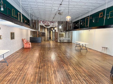 Emerald on Elm is a gorgeous commercial space that is currently being used as a event center but could be utilized in a variety of ways. The property is located in downtown Mountain View and offers street frontage as well as a commercial entry door a...