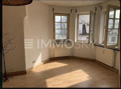 Step into this welcoming apartment that is not just a home, but a place of generosity and light! Located on the third floor of a charming apartment building near the Augsburg-Oberhausen train station, an oasis of security awaits you here. The living ...