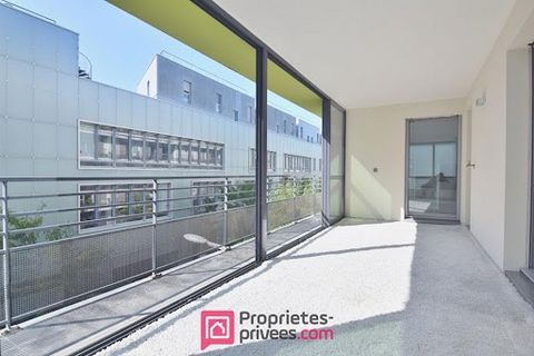 Dans le quartier Rives de Seine, entre la place Jules Guesde et le parc de Billancourt, rue de Meudon, dans une résidence de 2012, appartement 3 pièces de 75 m² pondérés, au 3e étage, exposition Ouest, de 66,03 m² Carrez avec 18 m² de jardin d'hiver ...