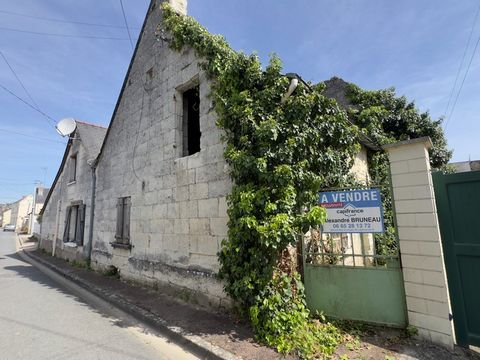 Varrains, Maison tuffeau de 130m² sur 2 niveaux à rénover intégralement