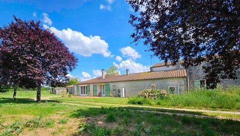 Maison vente à terme libre 8 pièces SAINTE GEMME (17)