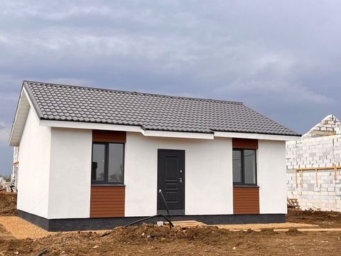 Located in Горшково.