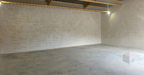 GRIGNAN, hangar de 97m2