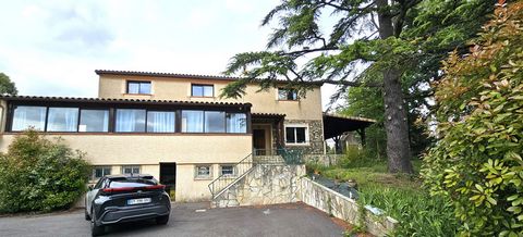 Maison à vendre 7 pièces CASTANET TOLOSAN (31)