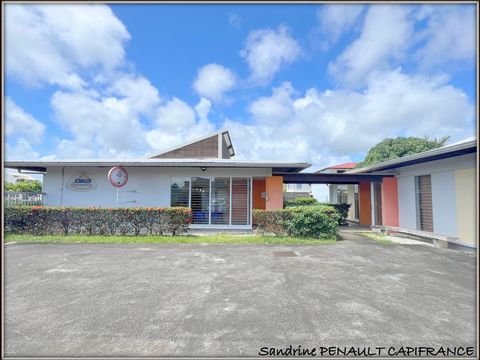 A VENDRE A KOUROU (GUYANE FRANCAISE) 3 magnifiques bâtiments indépendants de 456 m² - SUPERFICIE DU TERRAIN 1150 m² AU PRIX DE 730 000
