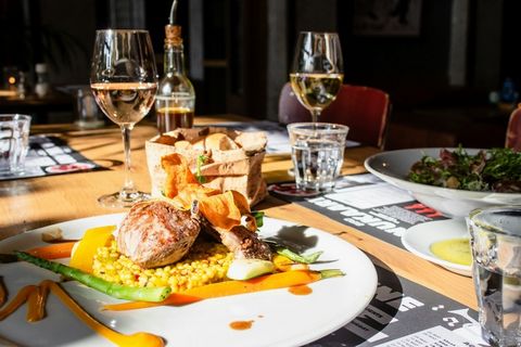 Fonds de commerce et murs restaurant à vendre PROCHE GRASSE (06)