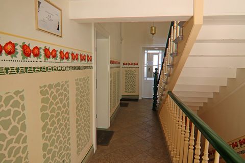 This lavishly renovated holiday apartment in a villa near the white sandy beach in Ahlbeck is an ideal holiday destination for couples. The newly designed beach promenade, which you can now walk all the way to Poland, invites you to stroll or take lo...