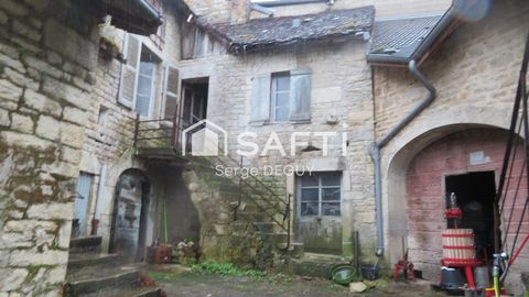 IMMEUBLE ATYPIQUE en PIERRE DE TAILLE