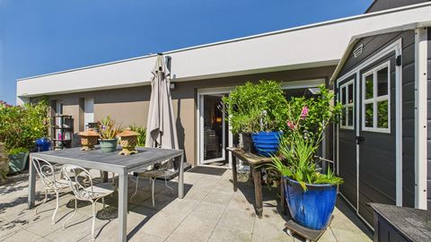 Dernier étage avec terrasse plein ciel