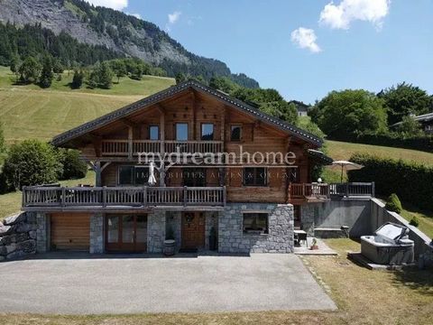 Magnifique chalet sur les hauteurs de Flumet (73590)