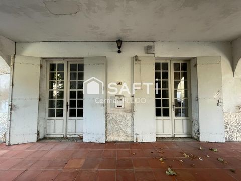 Maison en pierre unique : 3 chambres avec une cour privative