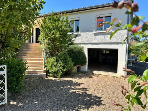 Maison à vendre 6 pièces CHARNAY LES MACON (71) 125 m2 + garage sur 583m2 de terrain à 239 000