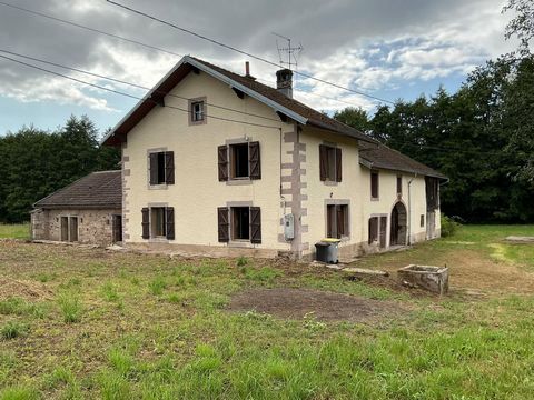 ferme, 160 M2, ( pièces , 3 chambres, écuries, dépendances, 3 hectares de terrain