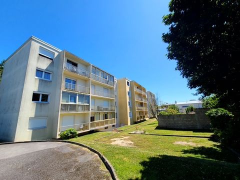 A VENDRE APPARTEMENT T4 80 M² LA CROIX ROUGE 29200 BREST