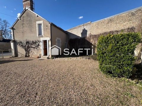 Maison de bourg de 56m² avec terrain de 1248m² et nombreuses dépendances