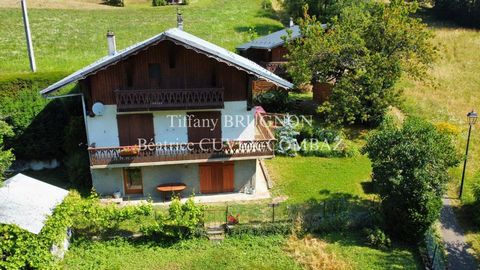 Maison traditionnelle avec son mazot savoyard