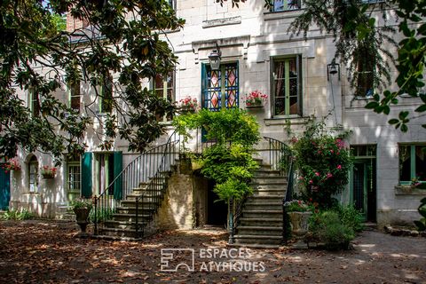 Located in Saumur, in the Saint-Hilaire-Saint-Florent sector, this vast estate, close to all amenities, totals approximately 460 m2 on a vast plot of more than 8,000 m2. The uniqueness of this exceptional place is based on a preserved authenticity to...