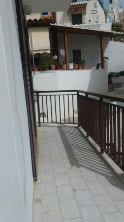 Chamezi: Traditional village house of 35m2 on two floors in Chamezi. The basement is 35m2 and consist of a big open plan living area with kitchen, a bedroom, an outdoor bathroom and a 4m2 courtyard. There is a separate entrance to the ground floor wh...