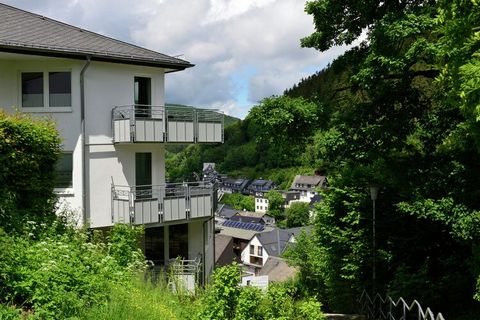 ---This apartment is set in the heart of the Willingen town. It has 1 room for up to 3 people; ideal for a memorable family stay. Ski area and public pool nearby. The hillside location offers skiing, horse riding and even golfing in 1000 m, a dip in ...