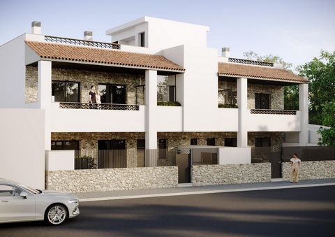 Rymliga bungalower på översta våningen med 3 sovrum och solarium på landsbygden i Hondón de las Nieves. Rymliga bungalower på översta våningen med 3 sovrum och ett privat solarium i Hondón de las Nieves, i en lantlig miljö men nära tjänster. De har 3...