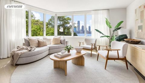 Co-op with Condo Rules. Immediate Occupancy. 12 months paid maintenance on contracts signed by May 31, 2024. Residence 3M is a gracious, 1,621 sq. ft. three-bedroom three-bath home designed by Pelli Clarke Pelli to meet the highest level of green bui...