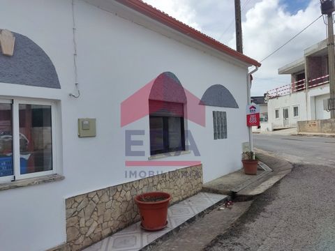 2 bedroom single storey house with backyard. Comprising two bedrooms, a bathroom, kitchen, living room and attic that can be used. Located in a quiet area close to Alcobaça and Caldas da Rainha. For more information or to schedule your visit, contact...