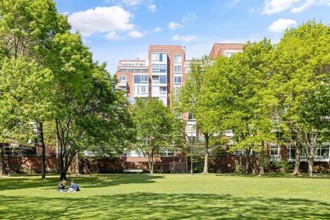 Rare opportunity to own at The Residences at Charles Square, Cambridge's premier luxury concierge building. On the edge of Harvard Square and adjacent to the 5-star Charles Hotel, this property is the epitome of convenience and sophistication. From t...