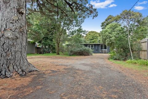 Positioned on one of Balnarring’s most adored streets only 750m stroll to the village, this original single-level home on 818m2 (approx) entices with endless scope to reimagine an easy walk to the cafes, restaurants and shops of the vibrant township....