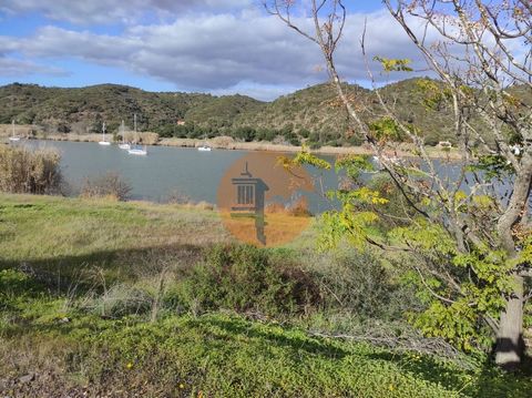 Rustic land in Laranjeiras, Alcoutim, with 10,560m². Next to the Guadiana River. The land is divided by the tarmac road and ends on the river bank and is ideal for those who have a boat and want to make their anchorage. It is located in the municipal...
