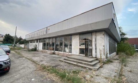 SUPRIMMO agency: ... We present for sale an industrial premise with a great location and exposure in the South Industrial Zone of Vidin. The property has an area of 453 sq.m and an adjacent plot of 793 sq.m. There are separate rooms for bathroom and ...