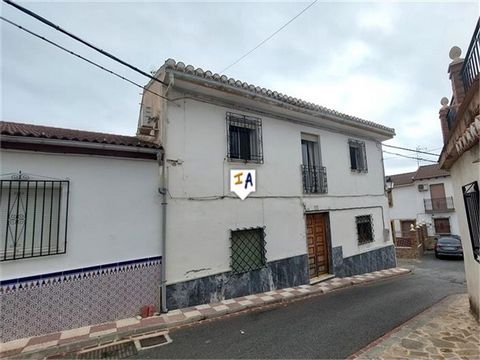 This well presented, 228m2 build, renovated, character, 3 bedroom, 2 bathroom property is situated in a sought after area of the traditional sunny Spanish town of Tozar, in the province of Granada, Andalucia, Spain, only a 30 minute drive to the city...