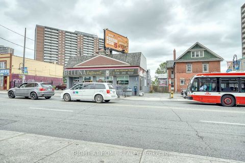** South West Corner of Lawrence Ave. W/Weston Rd. **Attention Developers/Builders* Great Neighbourhood. 3 Buildings With 3 Municipal Address(2075, 2075A & 2077) For The Price Of One. Large Commercial Property Contains 29,933 Sq.Ft Of Land. Note 125 ...