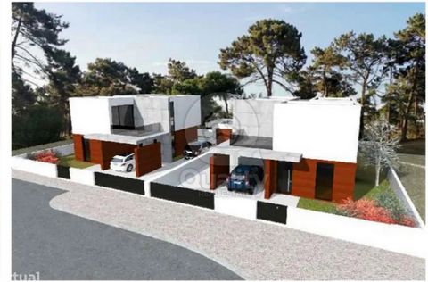 3 bedroom villa under construction Located in the prestigious Quinta do Anjo, this charming 3 bedroom villa offers a cozy and functional environment, ideal for a quiet and comfortable life. With a generous plot of 600m2, this property combines ample ...