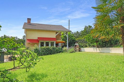 Surrounded by beautiful forests in a peaceful location within the commune of St Hilaire Peyroux, is this pretty 3 bedroom house with summer house, workshop, garage and gardens of 809m2. Enteringthe property you arrive into a very usefu lentrance porc...