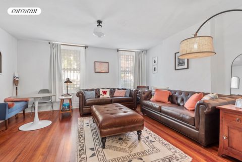 Nestled on a prime block in Greenpoint, just one block from the East River and two blocks from the NYC Ferry, 118 Java Street is a captivating brick townhouse that offers both charm and versatility. This 25-foot-wide gem sits on a 100-foot-deep lot a...