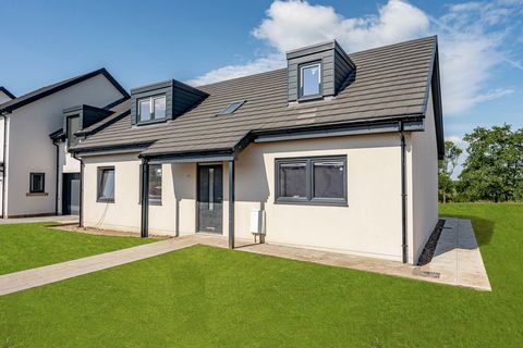 Murray Close presents an exclusive development of five new build homes on the outskirts of the desirable town of Longtown expected to be ready by Summer 2024. Wannop Development are experts in residential developments with each of their homes complet...