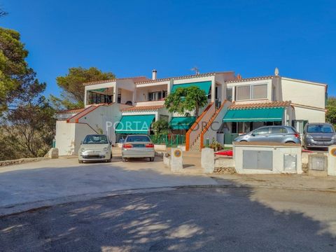 Discover this interesting apartament for sale just a few steps away from Cala Canutells! It has a constructed area of 62 m² and is located on the first floor of a quiet community, close to the green areas that lead to the ravine of the same beach. Fr...