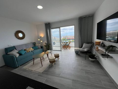 Wir präsentieren Ihnen den VERKAUF dieses charmanten und schönen Apartments von 37,53m2 überdacht, komplett ausgestattet, mit einem geräumigen und hellen Wohn- und Esszimmer, von dem aus Sie direkt auf die Terrasse gelangen, voll ausgestattete amerik...