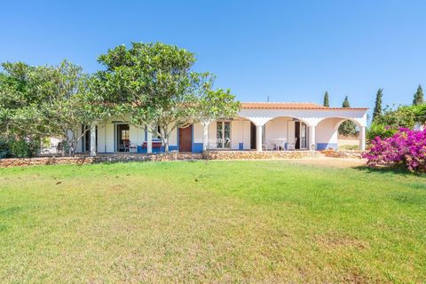 Located in the tranquil area of Bensafrim, Lagos, this beautiful quinta offers a serene lifestyle just 5 minutes from the city of Lagos. The property features two independent houses, both equipped and with terraces and gardens, perfect for enjoying t...