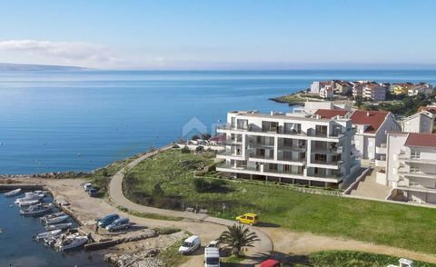 Location: Zadarska županija, Povljana, Povljana. INSEL PAG, POVLJANA - Luxuriöse Dreizimmerwohnung in erster Reihe zum Meer Einzigartige Gelegenheit! Die Anlage liegt in erster Reihe zum Meer in Strandnähe. Moderner Neubau, Top-Qualität. Im zweiten S...