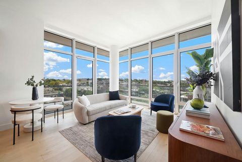 1BR Penthouse met terras en uitzicht op de haven. Meer dan 95% verkocht. Neem contact op met ons verkoopteam om een privébezichtiging in te plannen. Residence PHD, is een ruime hoekopstelling en beschikt over een open keuken, eetkamer en woonkamer. G...