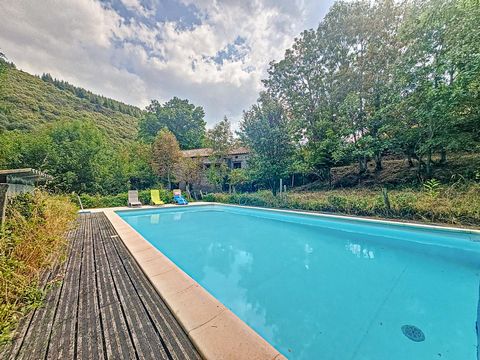 Superbe domaine offrant de multiples possibilités sur cinq hectares