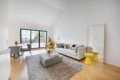 DERNIER ETAGE - Immeuble de standing de 2023 avec Hauteur sous plafond jusqu'a 4 mètres, T4 avec terrasses de 35m2 , cave et Parking opportunité
