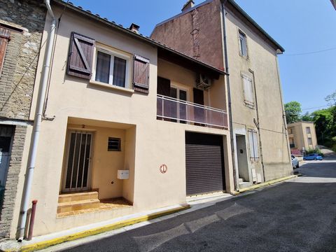 Maison de ville avec garage et terrasse