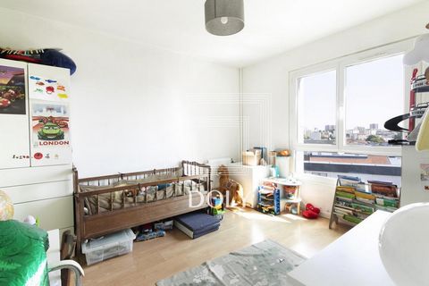 DOLY - EXCLUSIVITÉ - NOUVEAUTÉ DOLY est fier de vous présenter en exclusivité cet appartement 4 pièces de 83,46 m² au 6ème étage avec ascenseurs et gardiens. Cet appartement baigné de lumière est idéal pour ceux qui recherchent un espace de vie confo...