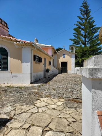 Esta herdade de luxo fica situada no concelho de Alenquer, um território que beneficia de um posicionamento geoestratégico com elevado potencial e de criação de valor. A extensa herdade com 3.280 metros quadrados é composta por um conjunto de valênci...