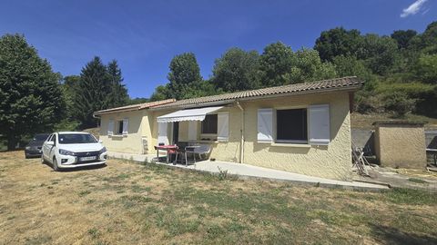 Vallée de la Glueyre, en pleine campagne et sans vis-à-vis ni voisinage, maison de plain-pied de 60m² sur terrain de 3000m² plat