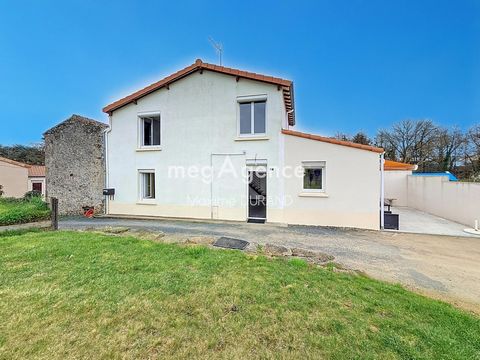 Maison à étage avec 1300 m² de terrain