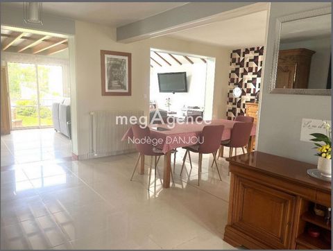 BELLE PROPRIETE 142 M2 VIE DE PLAIN PIED A VIRE NORMANDIE
